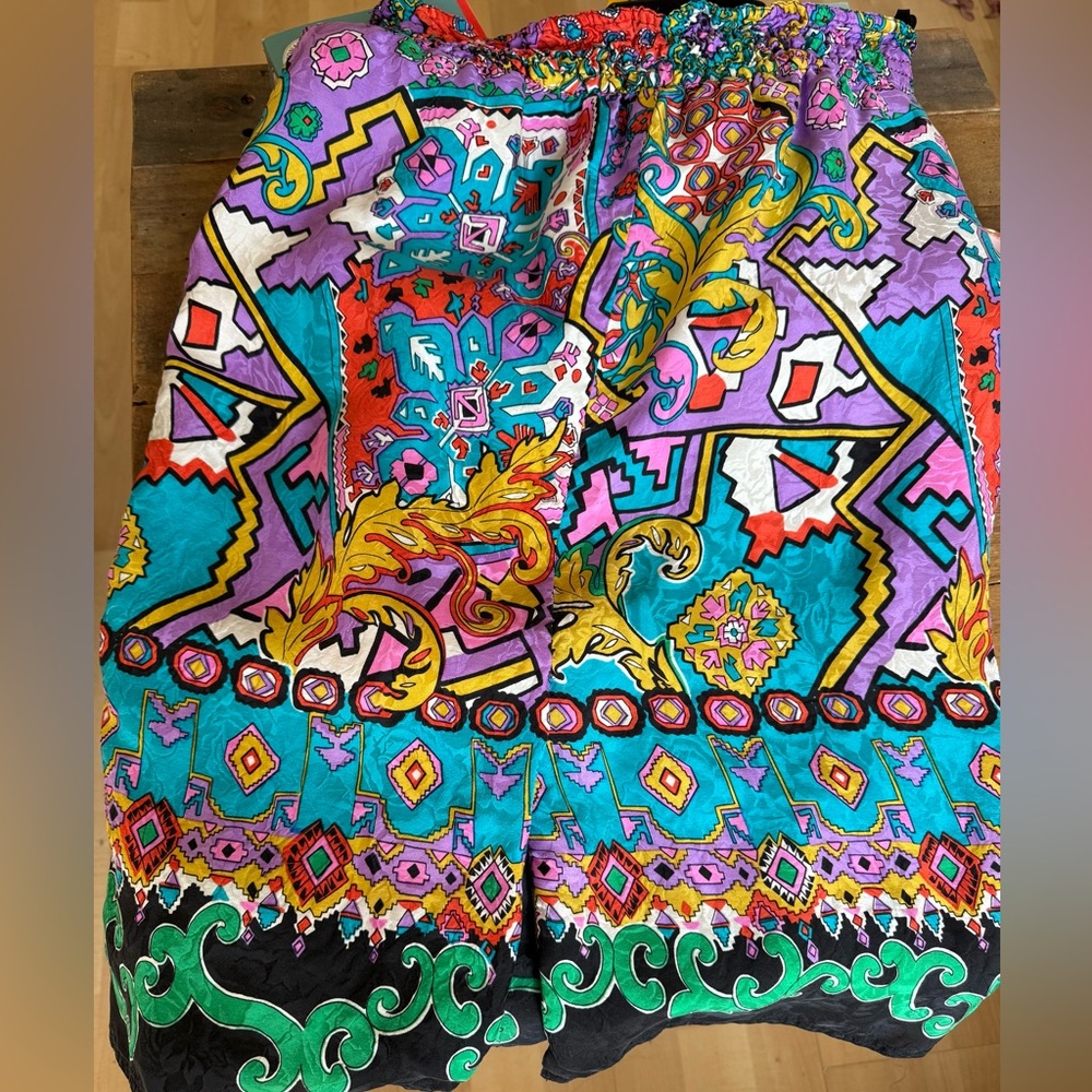 Beautiful 100% silk skirt